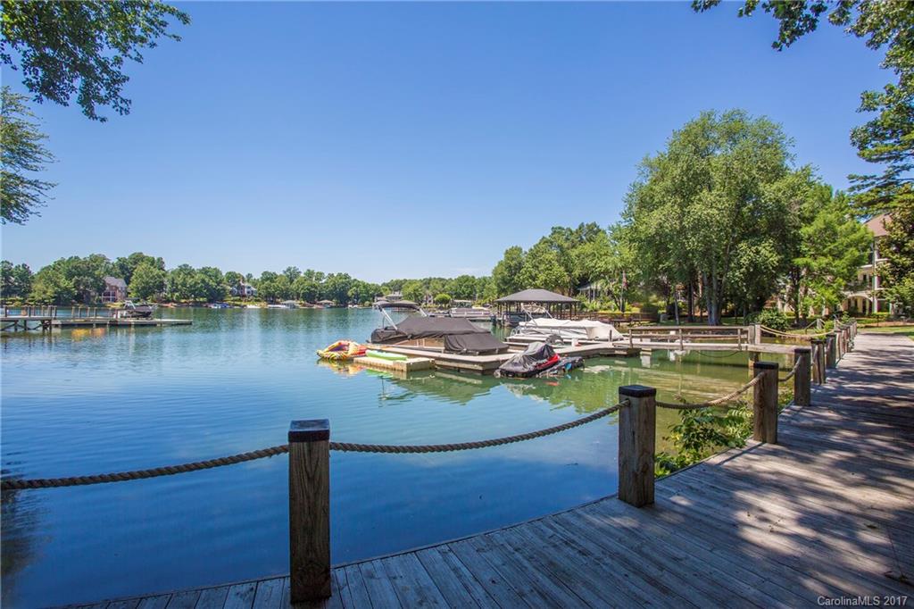 The Peninsula - Residential