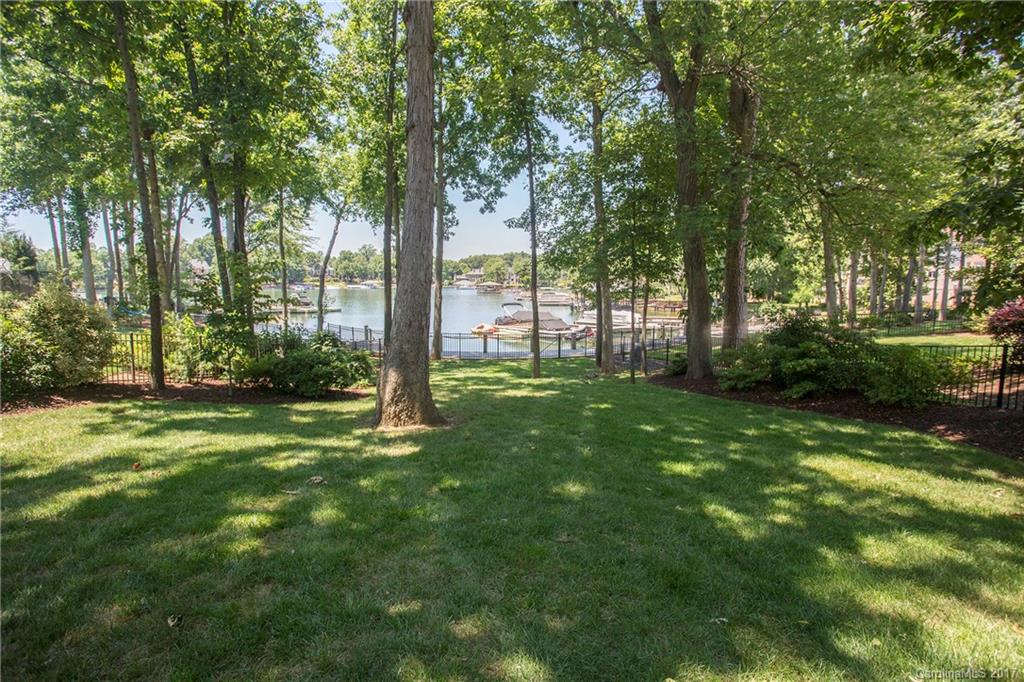 The Peninsula - Residential