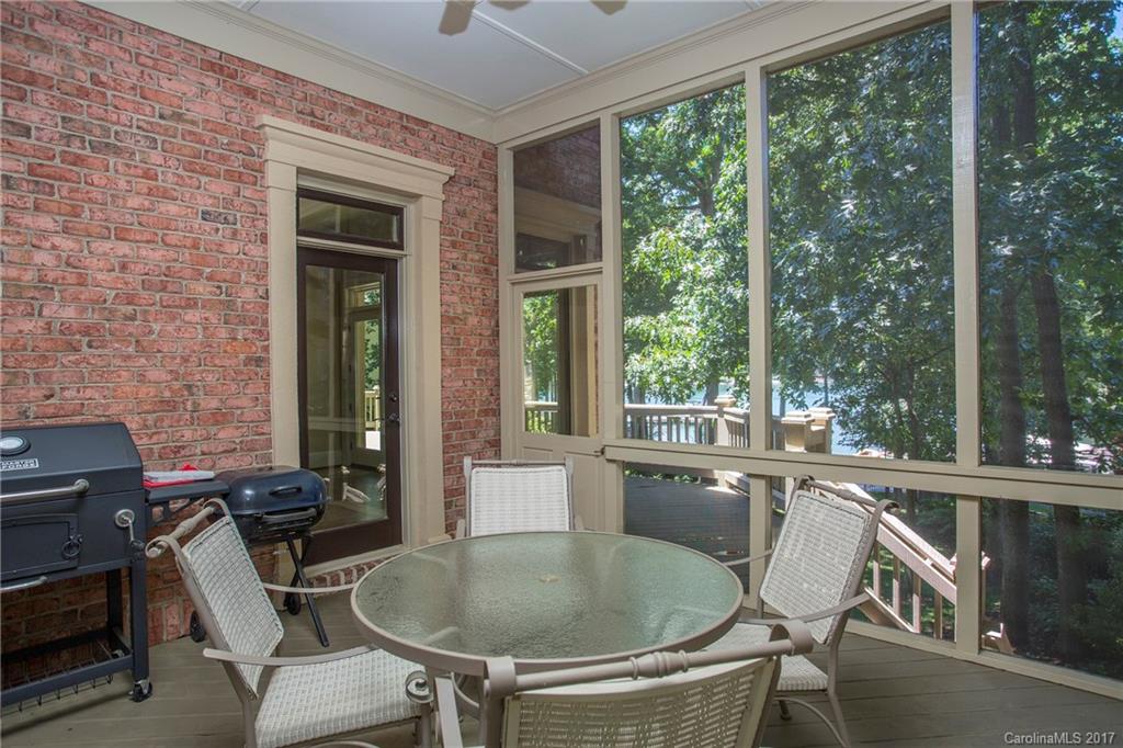 The Peninsula - Residential