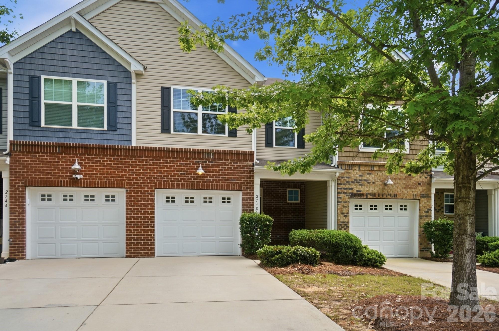 2748 Sawbridge Lane