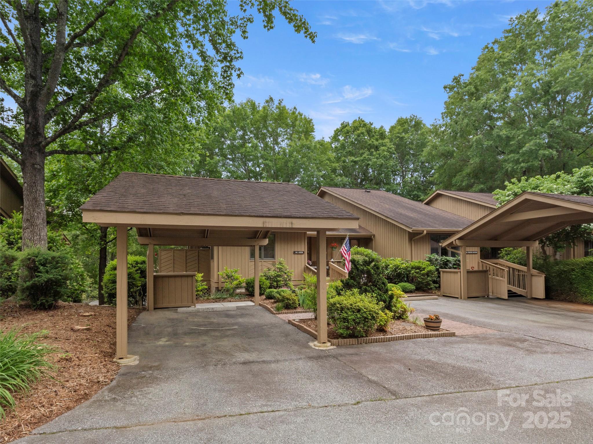 502 Spanish Oak Lane