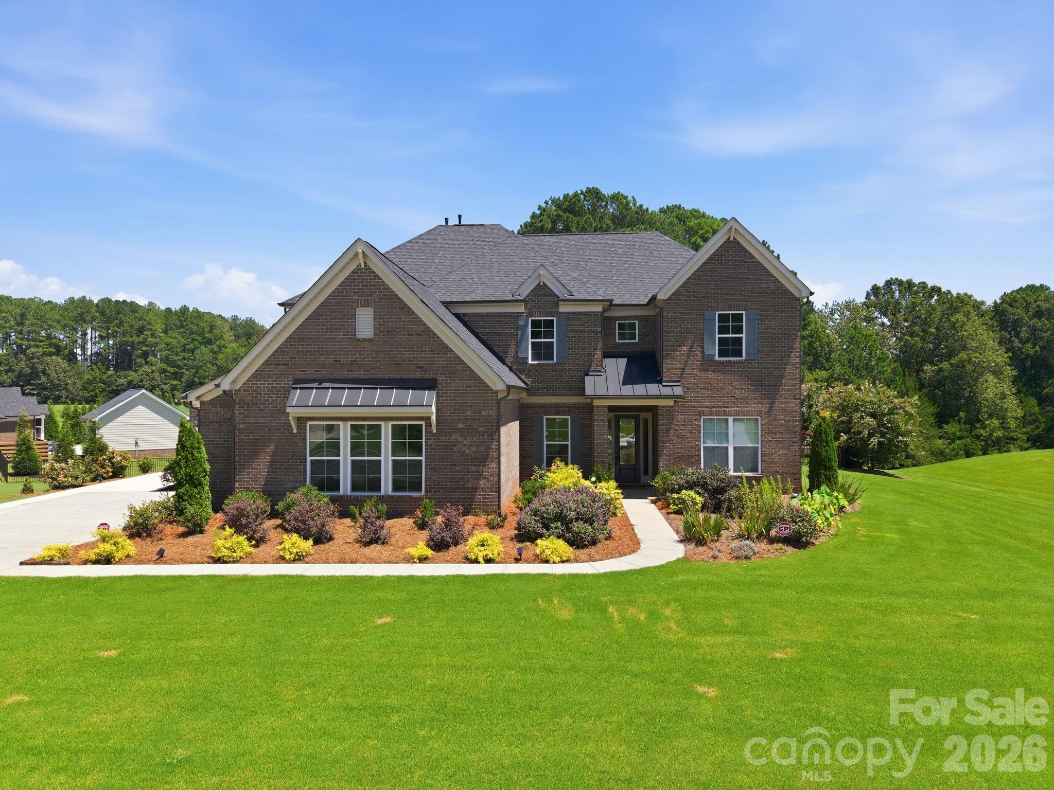 721 Cavesson Way