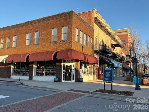 501 N Main Street Hendersonville NC 28792