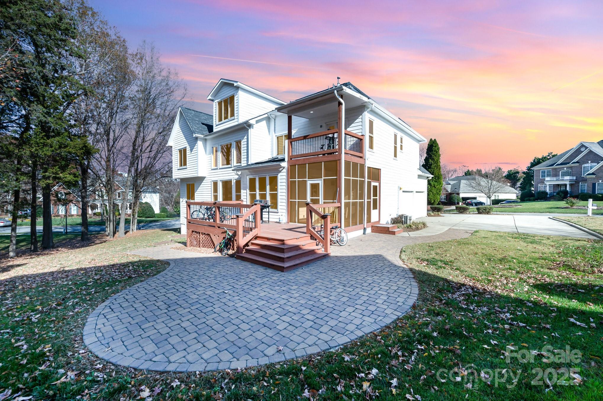 Lexington - Residential