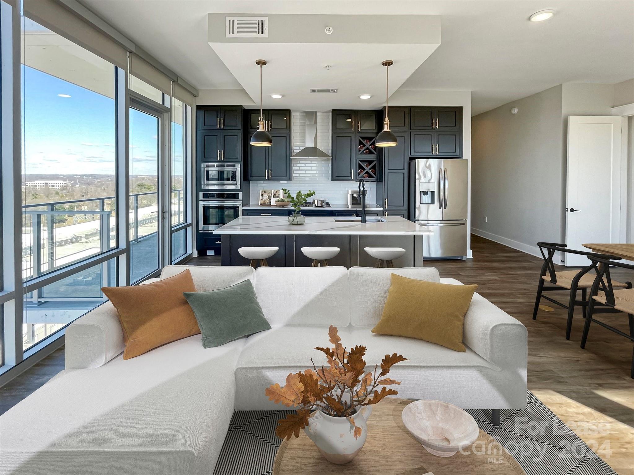 Charlotte, North Carolina 28202, United States, 2 Bedrooms Bedrooms, ,2 BathroomsBathrooms,Residential,Active,62984