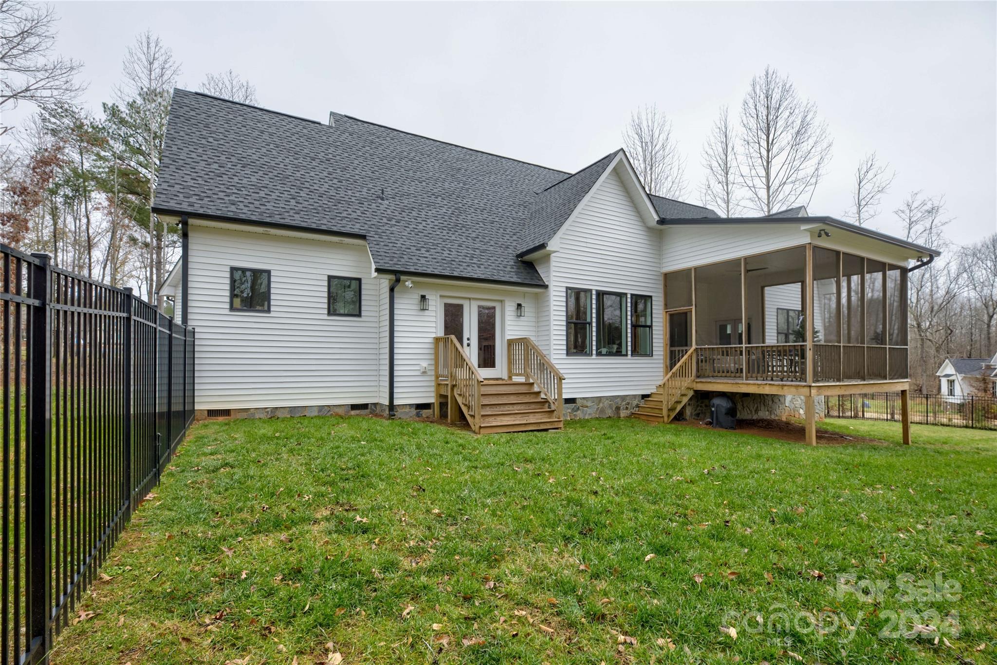 Sanders Landing - Residential