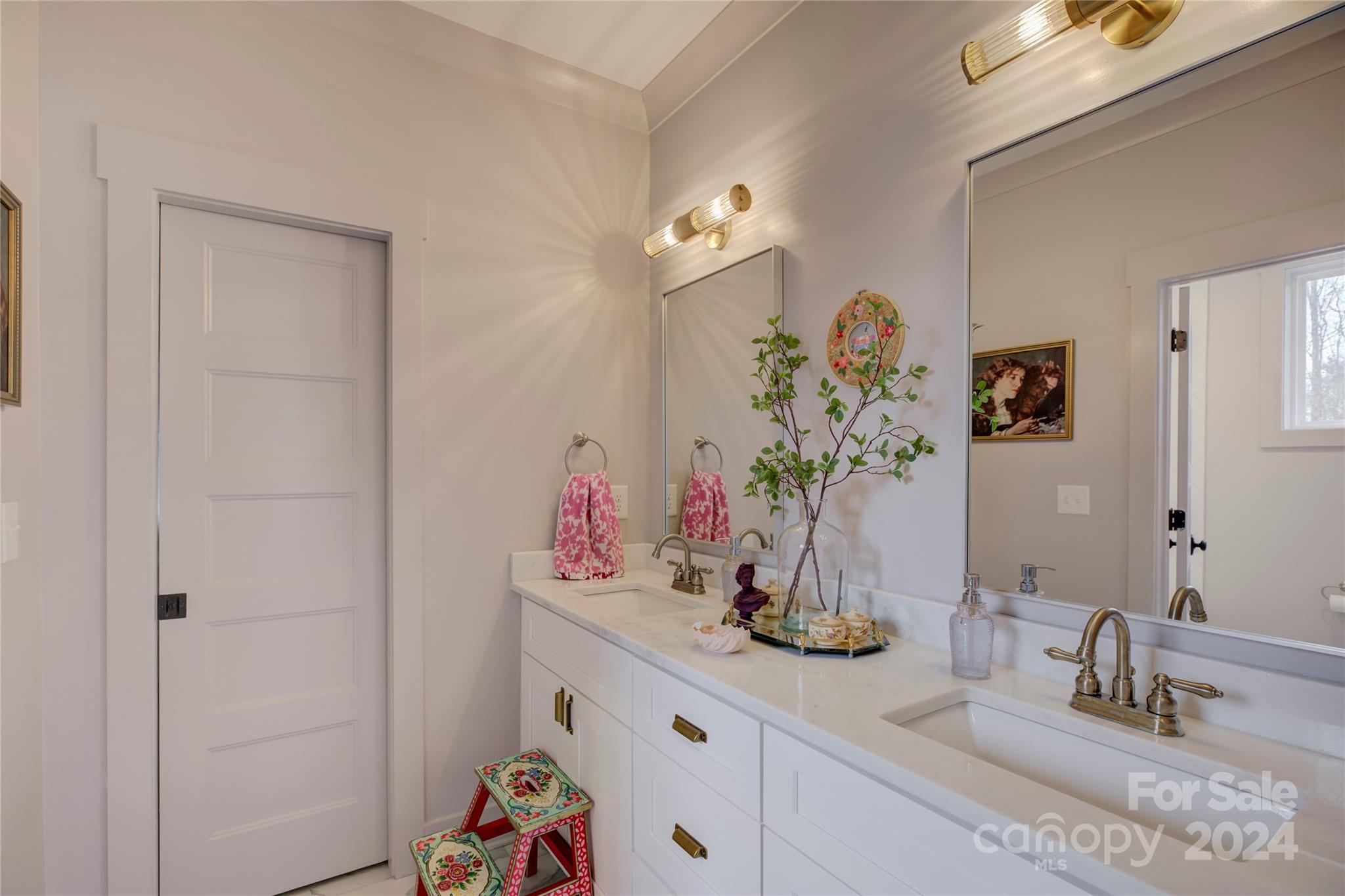 Sanders Landing - Residential