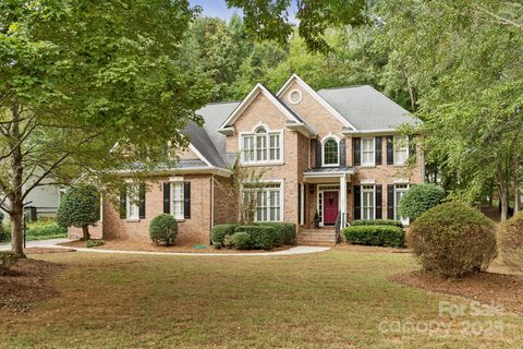 Photo of 1221 Over Stream Lane, Matthews, NC 28105 (MLS # 4302674)