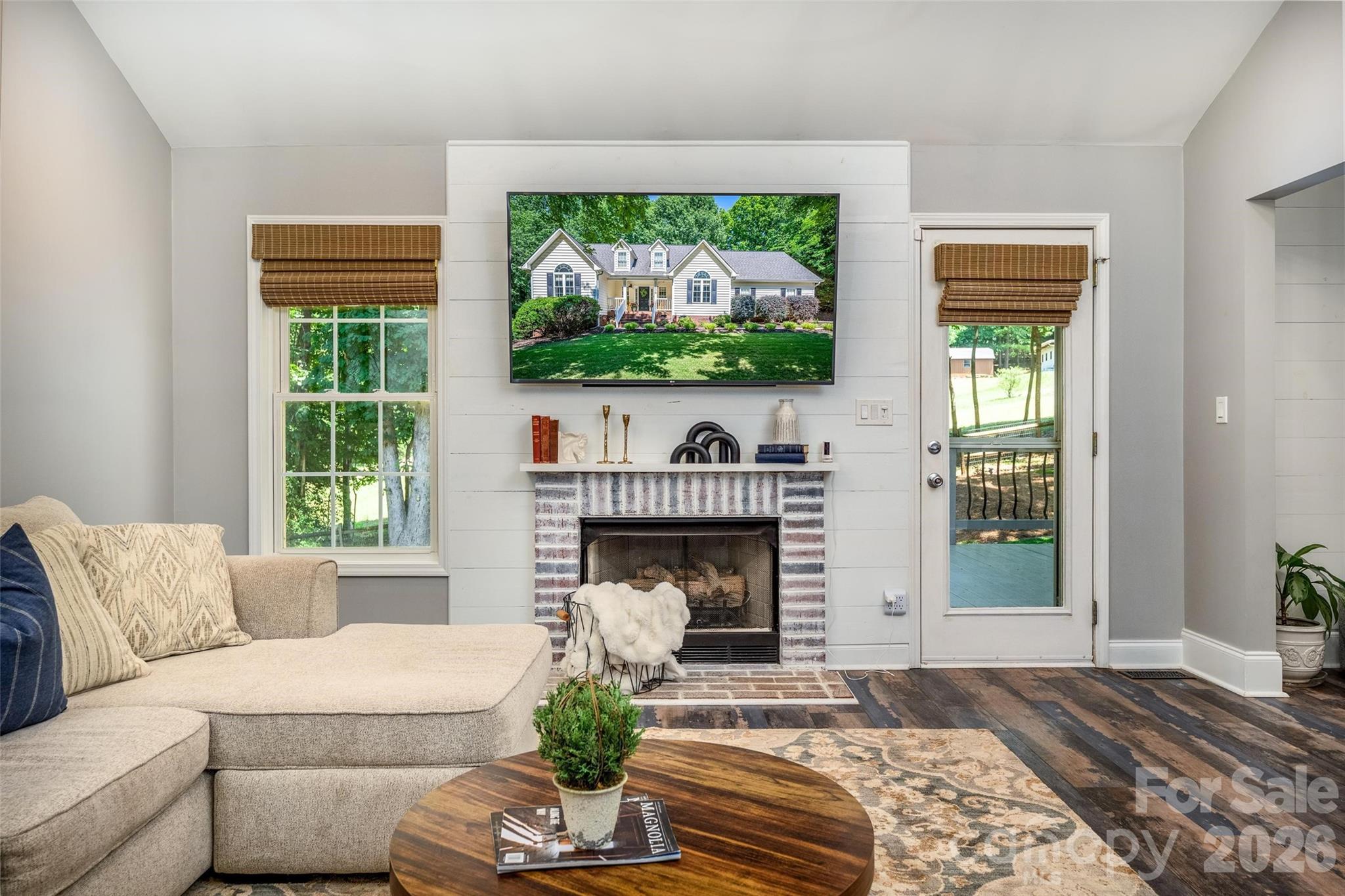 Grayrock Shoals - Residential