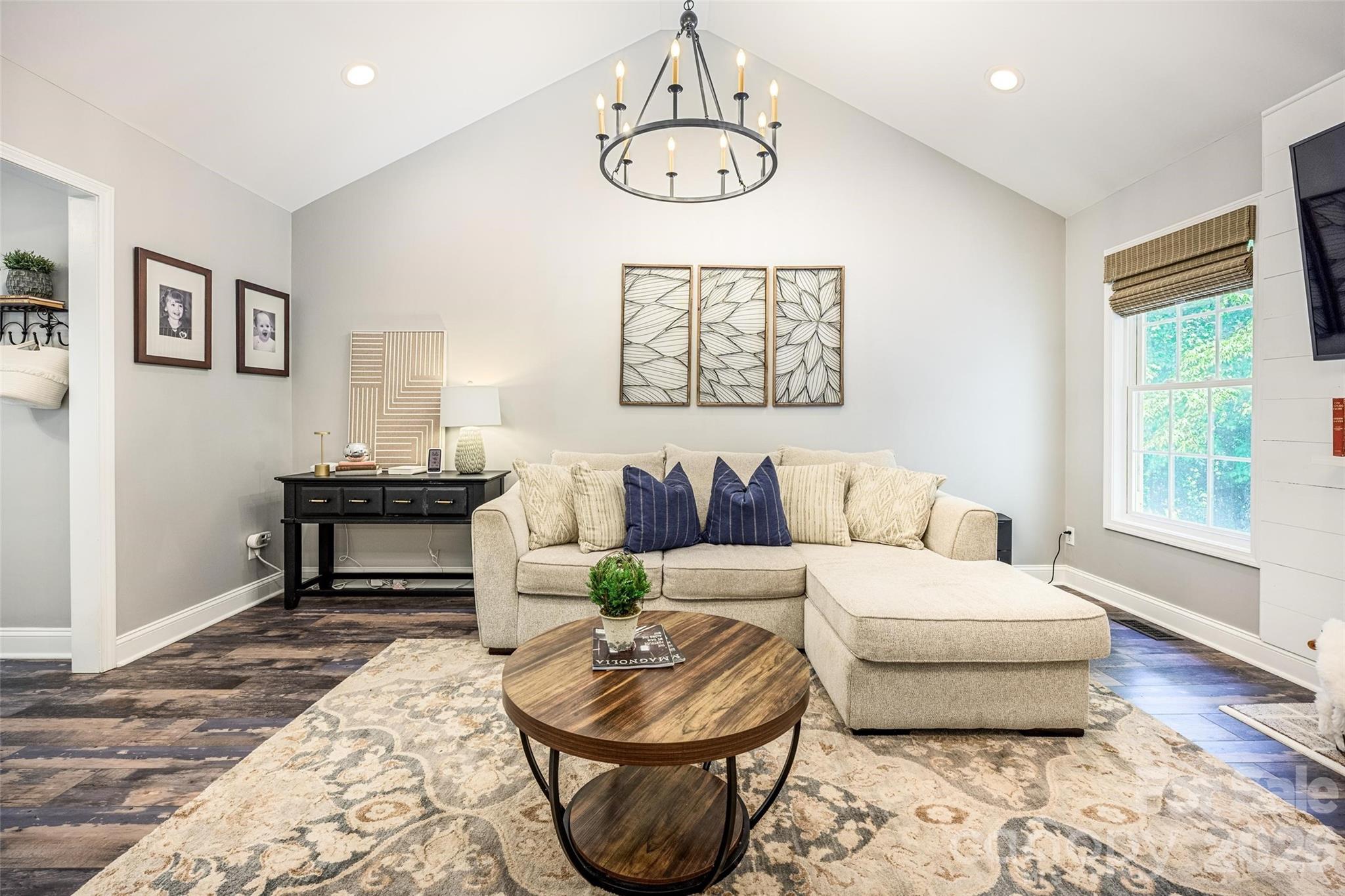Grayrock Shoals - Residential