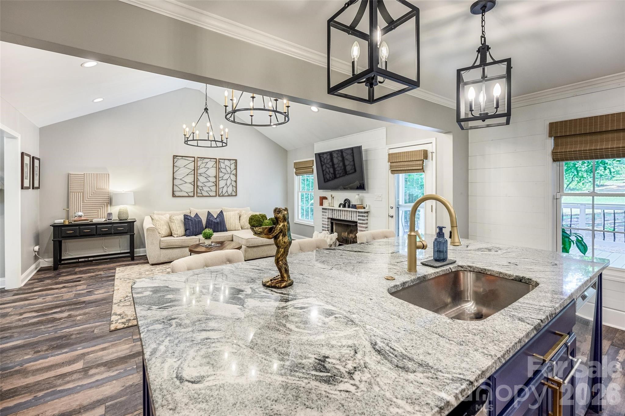 Grayrock Shoals - Residential
