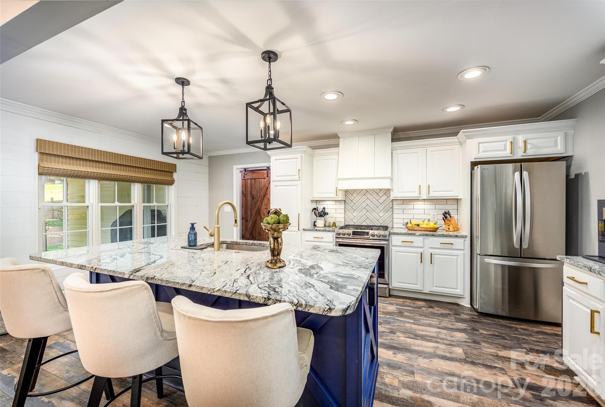 Grayrock Shoals - Residential