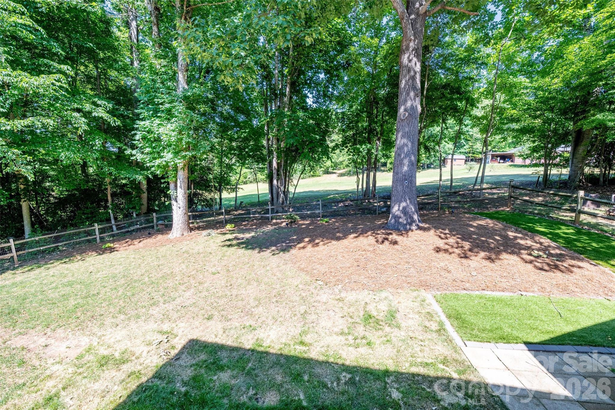 Grayrock Shoals - Residential