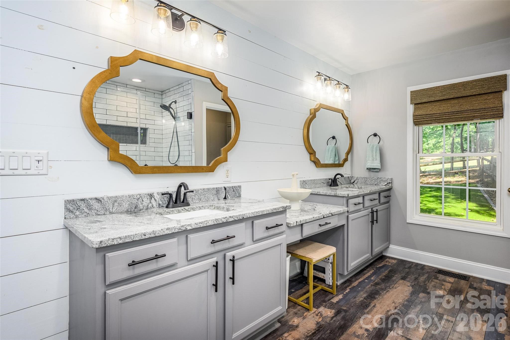 Grayrock Shoals - Residential