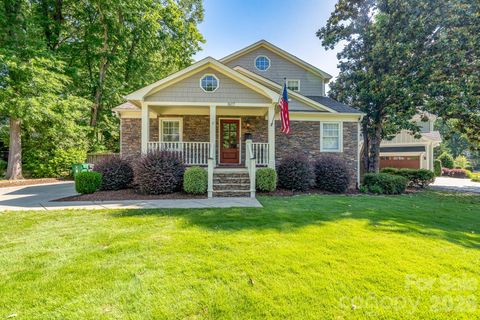 1617 Brook Road Charlotte NC 28205