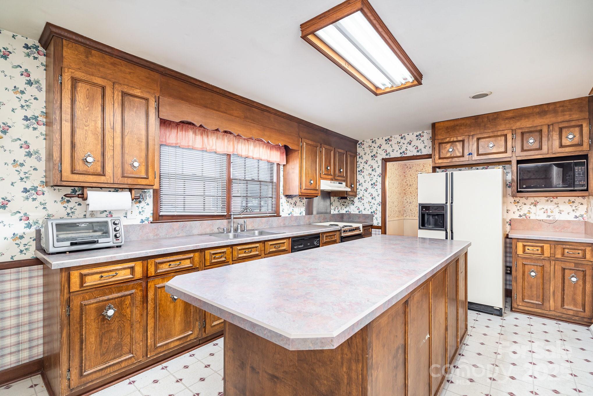 216 Chadmore Drive