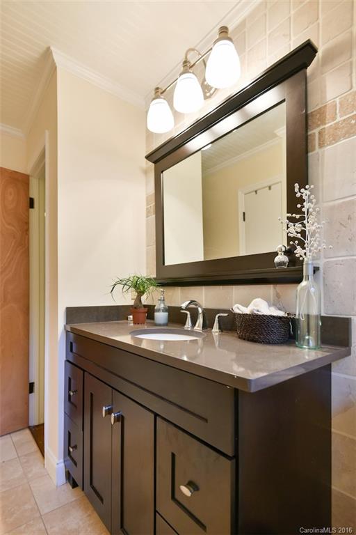 Tega Cay - Residential