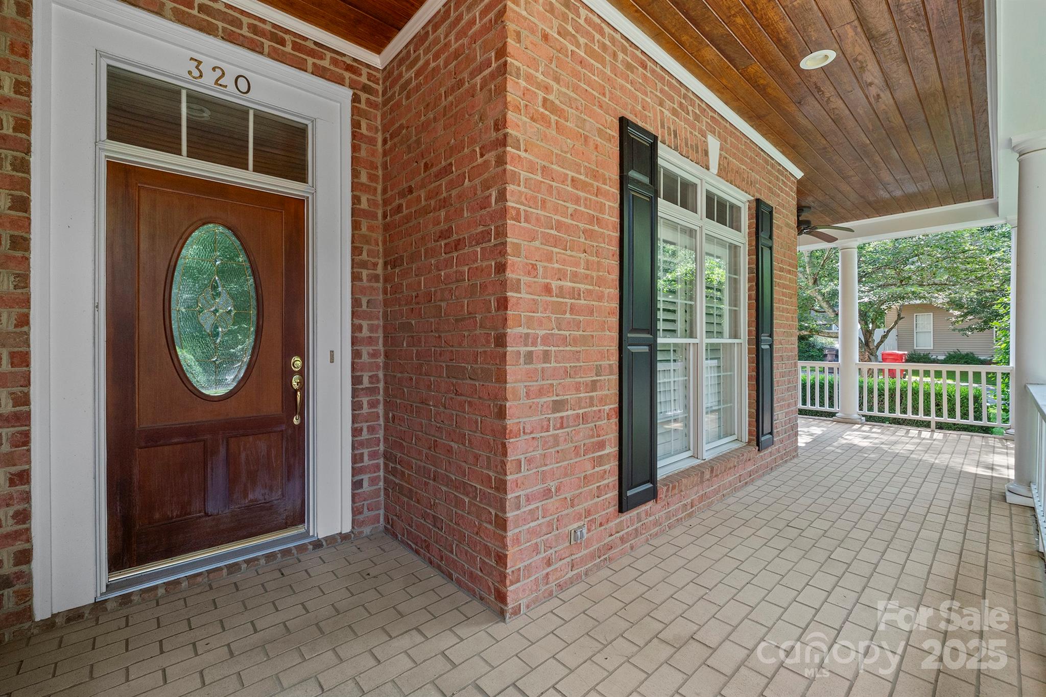 320 Magnolia Street