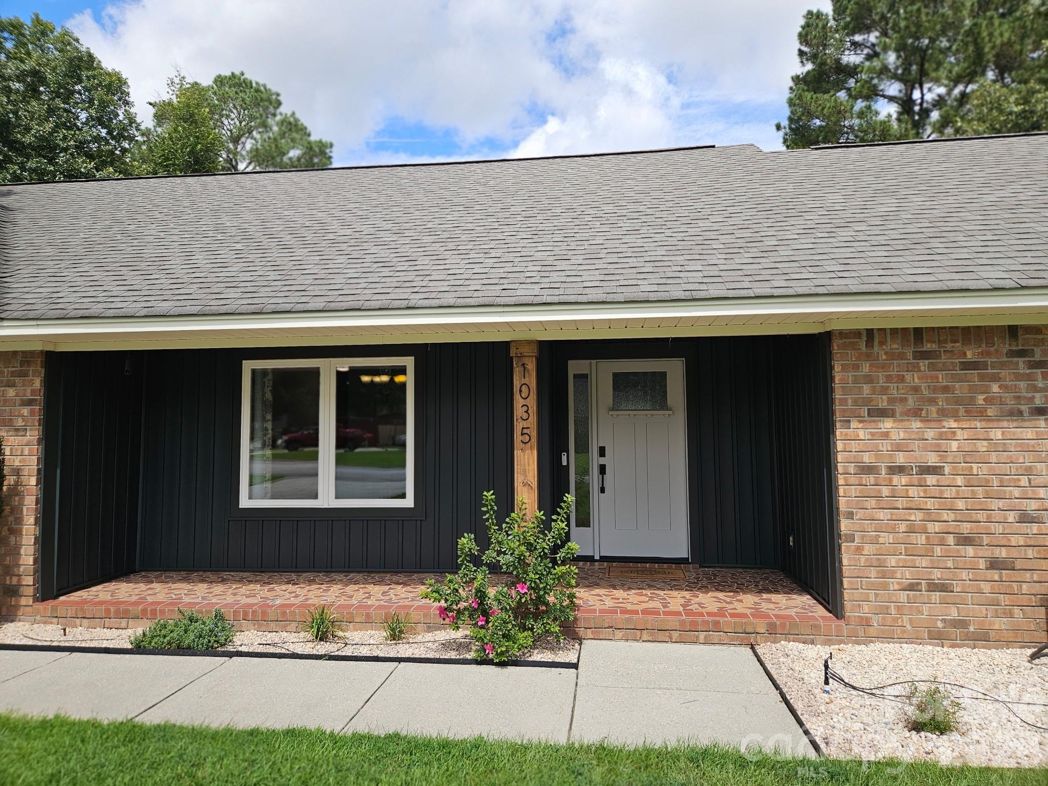 1035 Waterway Drive