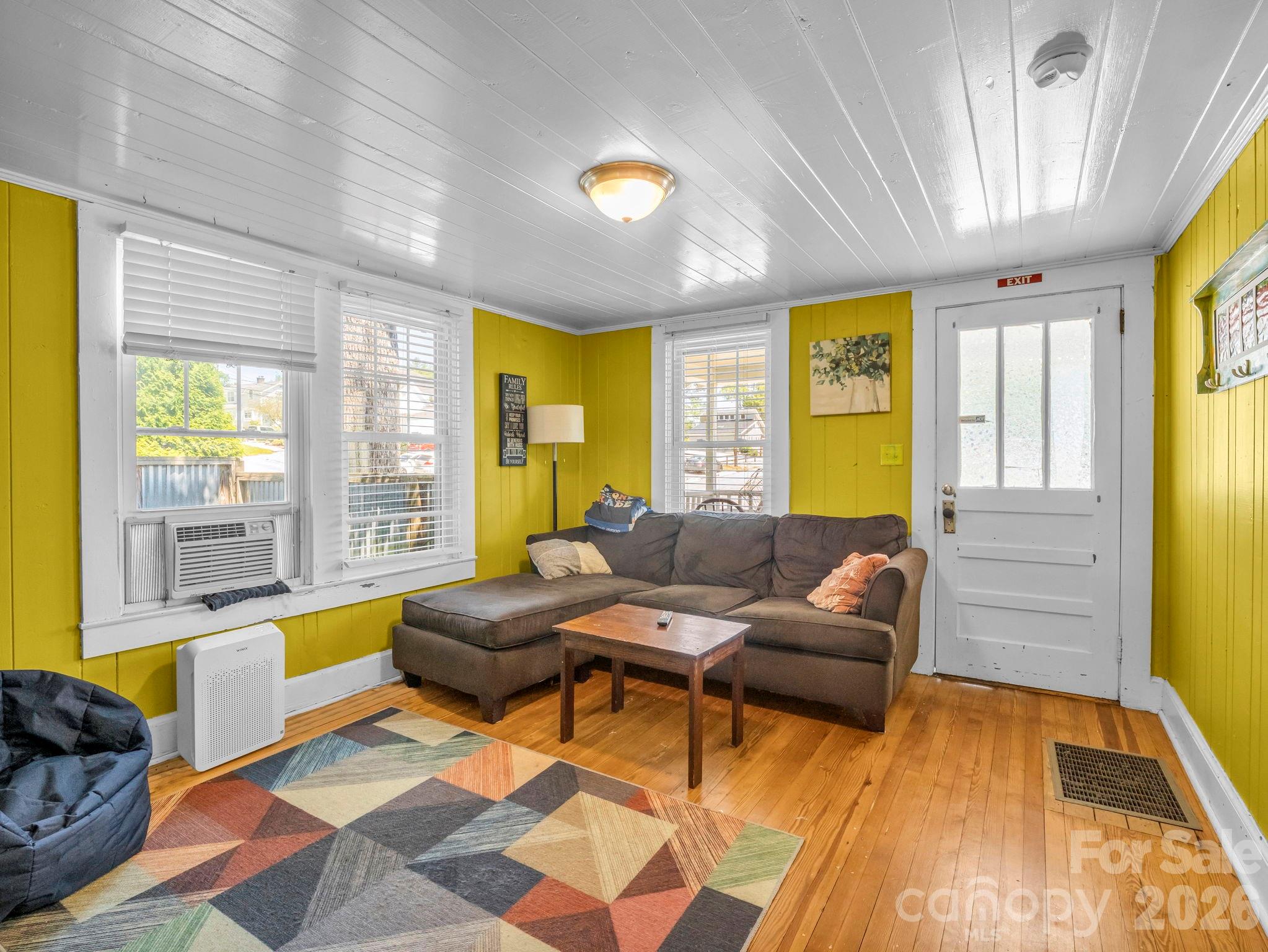 302 Davis Street