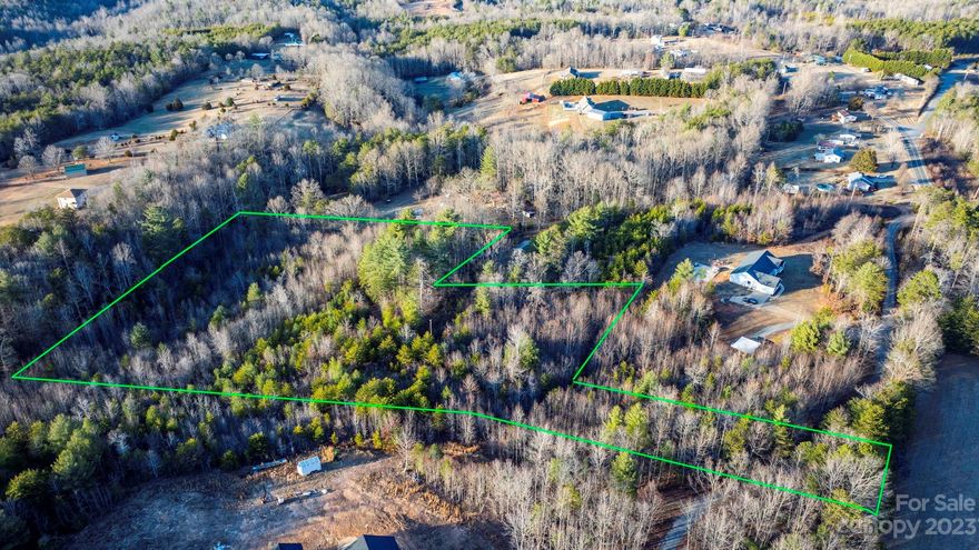 Privacy, Mountain Views, Multiple Build sites = Home!  This gem is nestled conveniently between Hickory and Morganton and with no city taxes or HOA, would make the perfect spot for a forever home, or maybe just that vacation getaway spot!
The 2nd of 3 parcels on a private road, accessibility is a breeze, yet the privacy is quite serene.
Enormous possibilities with this little piece of heaven!  Come see 5526 Miller Mill today!!