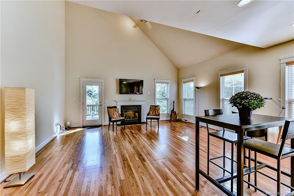 Lake Shore - Residential