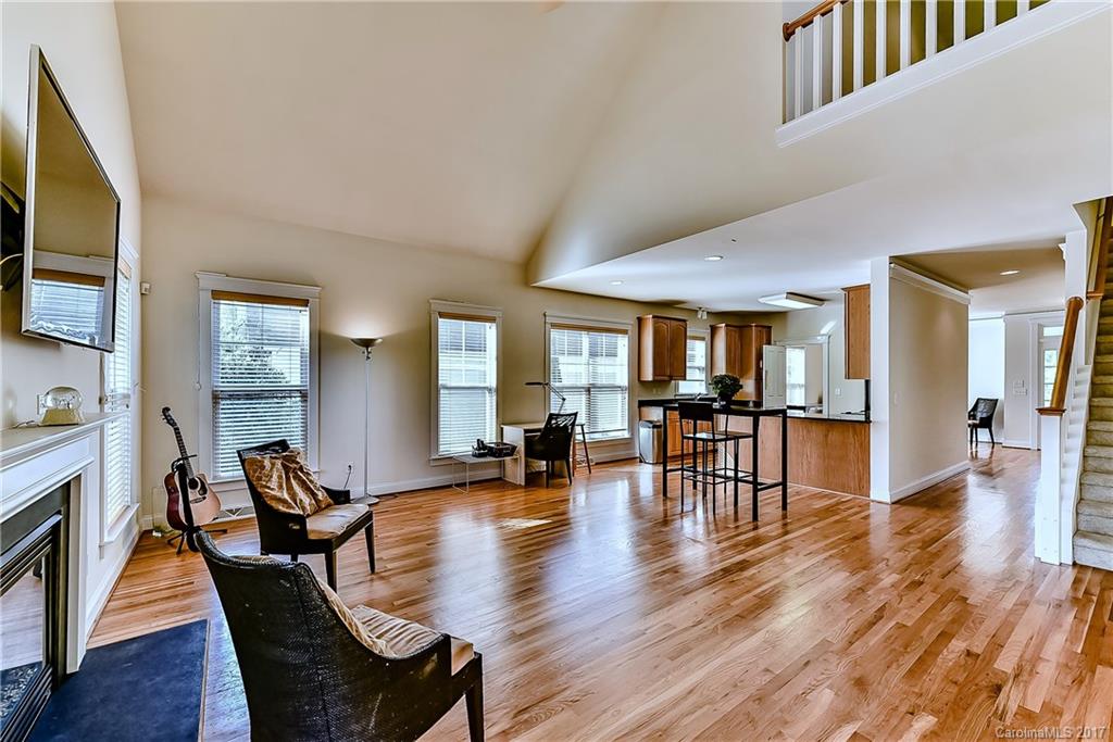 Lake Shore - Residential