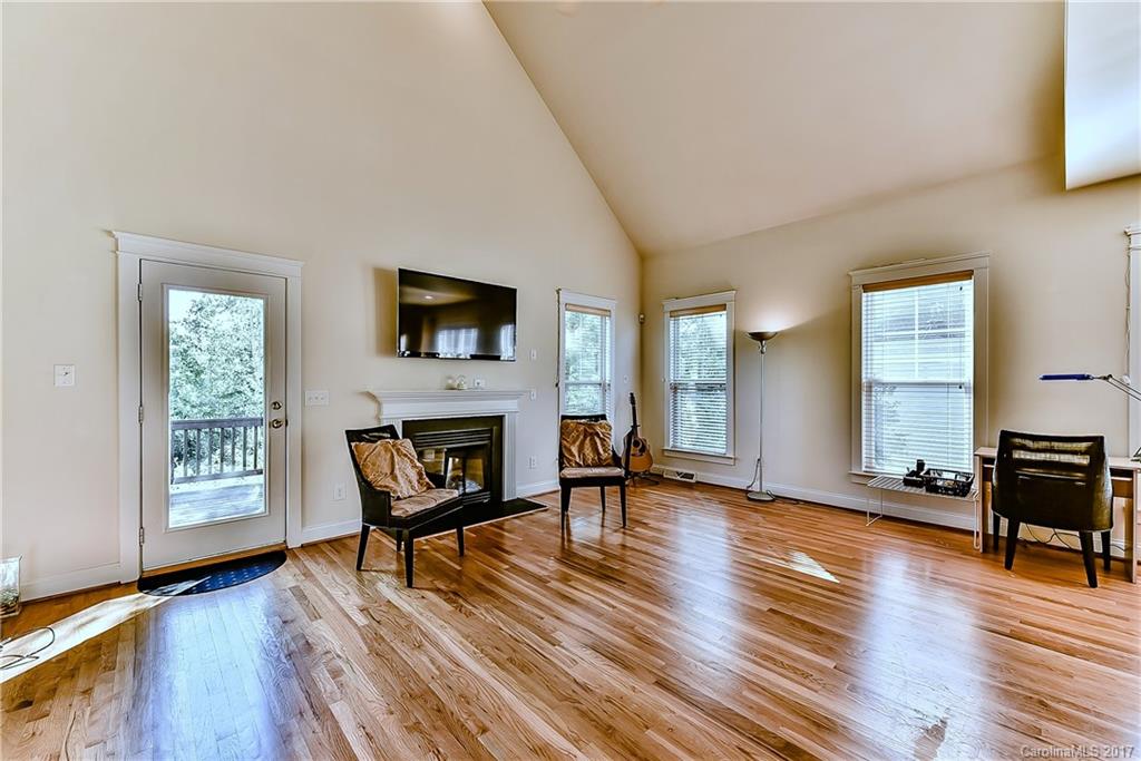 Lake Shore - Residential