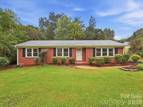 Photo of 655 Greenbriar Avenue, Rock Hill, SC 29730 (MLS # 4429984)