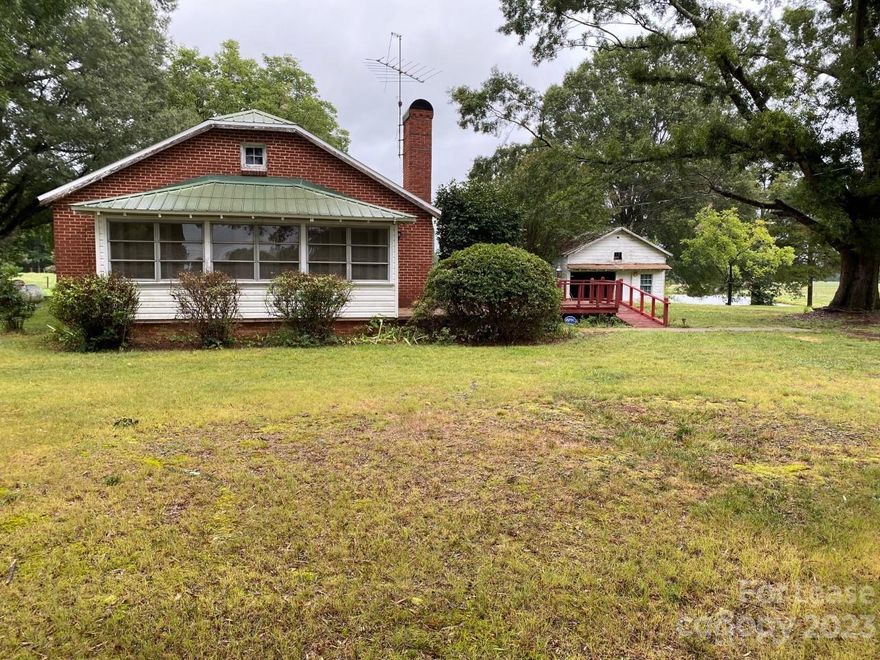 Country living yet close to everything! Cute and spacious 3-bedroom 2 bath home on approx. 1.87 acres. Home should be ready by 10/10. The third bedroom has a full bath and is accessed by primary bedroom or laundry room. The outbuilding is there for tenant use but is as is.  Mandatory Residential Benefits Package of $25 per month that offers so many great benefits (air filter delivery service, 24/7 maintenance, credit building, rewards program, utility connection concierge and more).