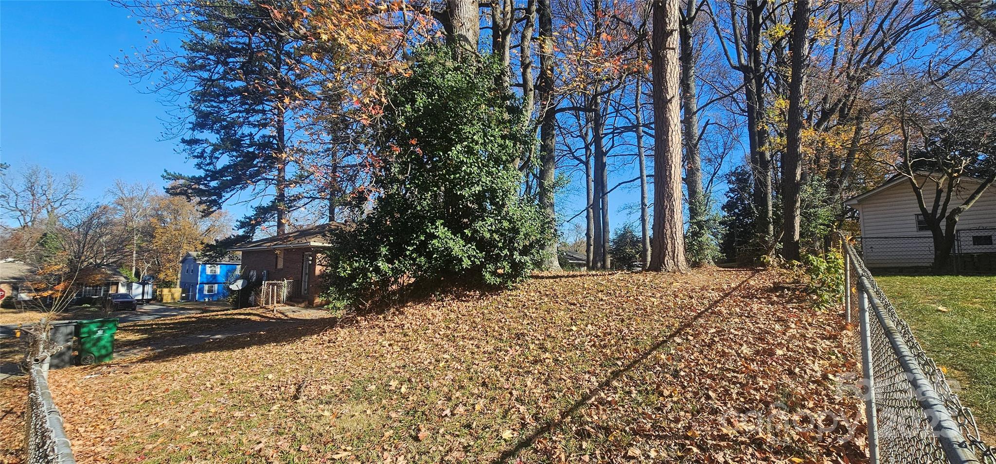 553 Derrydowne Drive