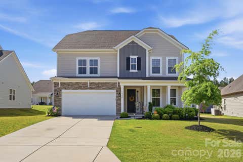 Photo of 7924 Creek Park Drive, Denver, NC 28037 (MLS # 4379852)