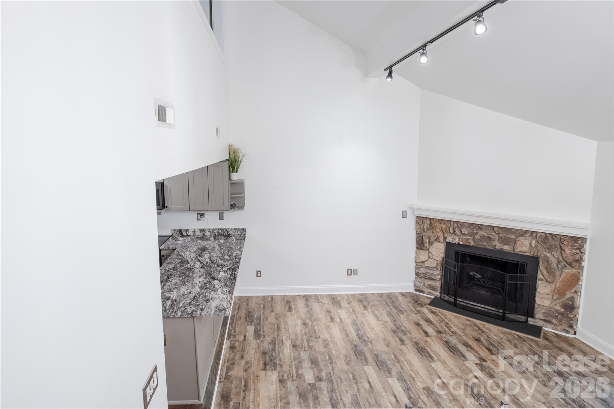 Willow Run - Residential Lease