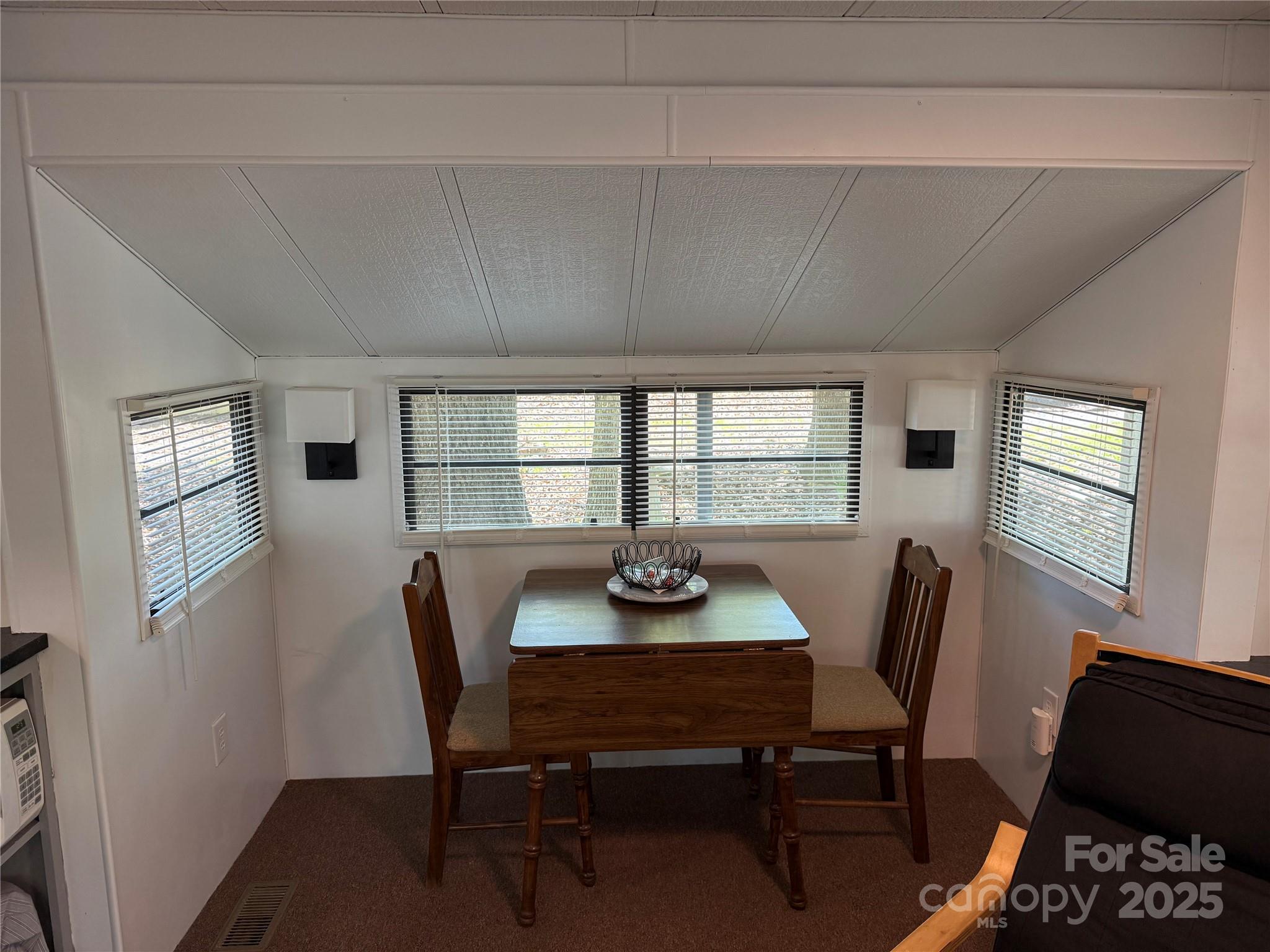 Twin Harbor - Residential