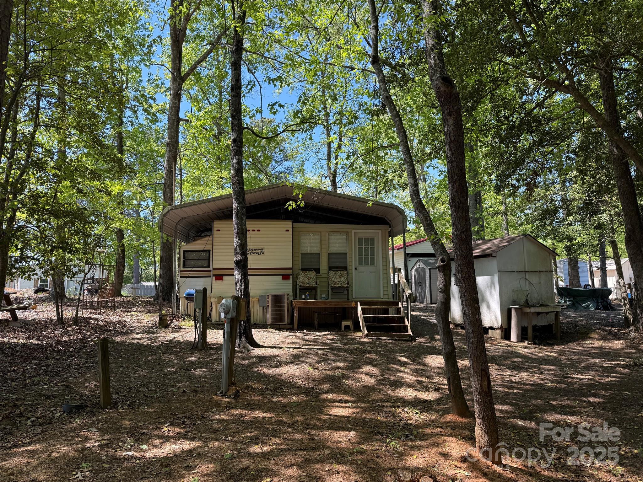 Twin Harbor - Residential