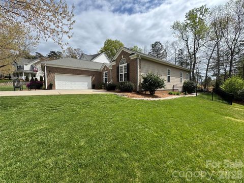 Photo of 110 Burtons Barn Road, Mooresville, NC 28115 (MLS # 4363551)