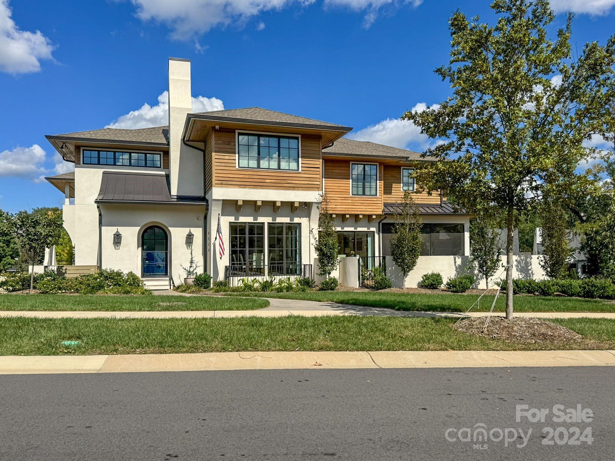 2933 Robin Road