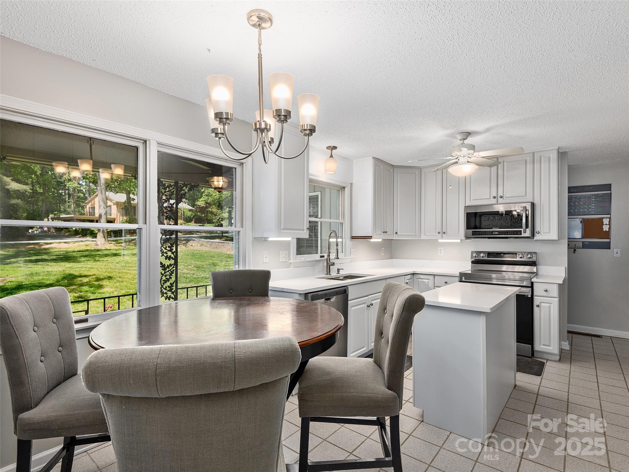 Hawthorn Hills - Residential