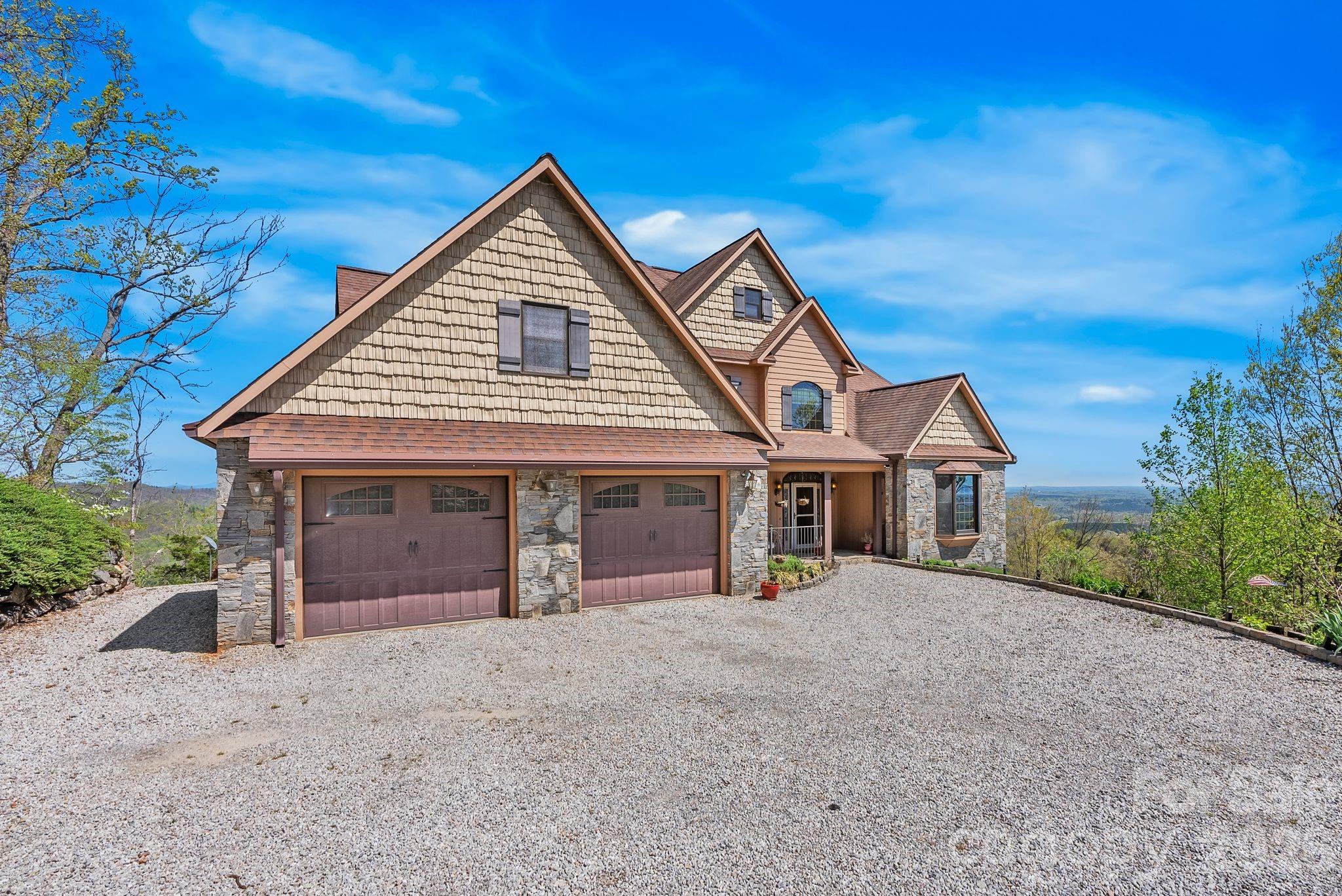 498 Pinnacle Parkway