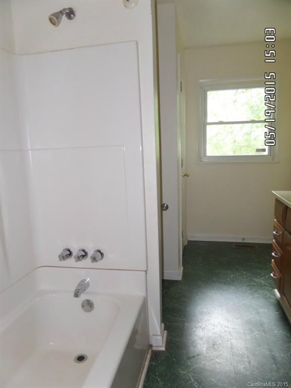 Vinton Woods - Residential