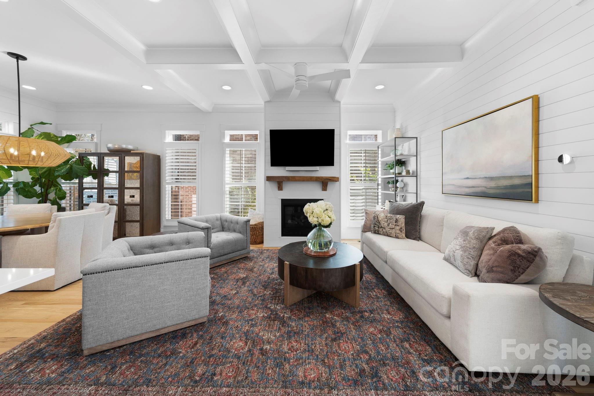 Alexander Crest - Residential