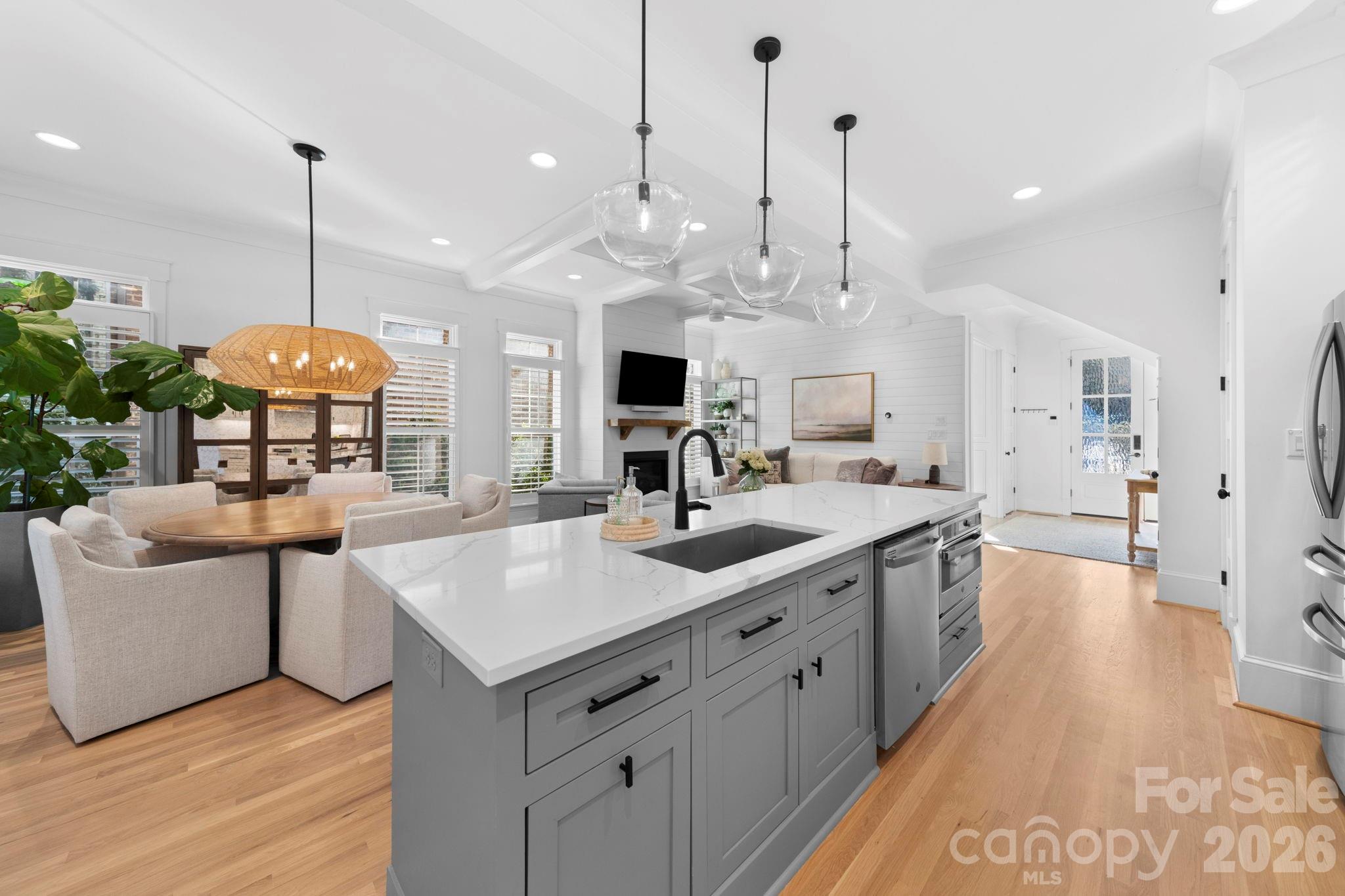 Alexander Crest - Residential