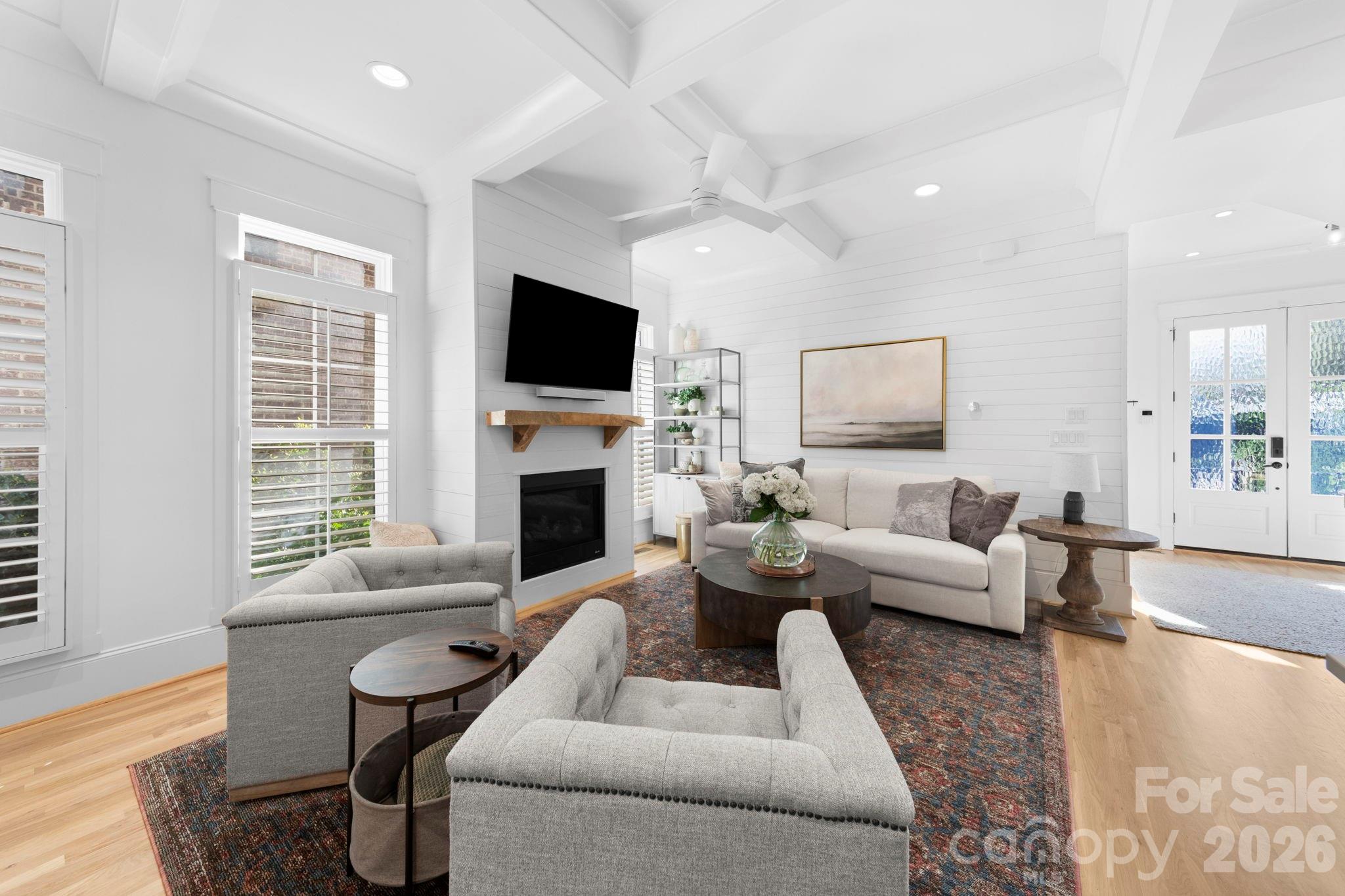 Alexander Crest - Residential