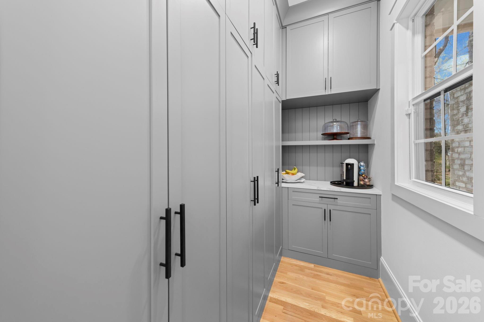 Alexander Crest - Residential