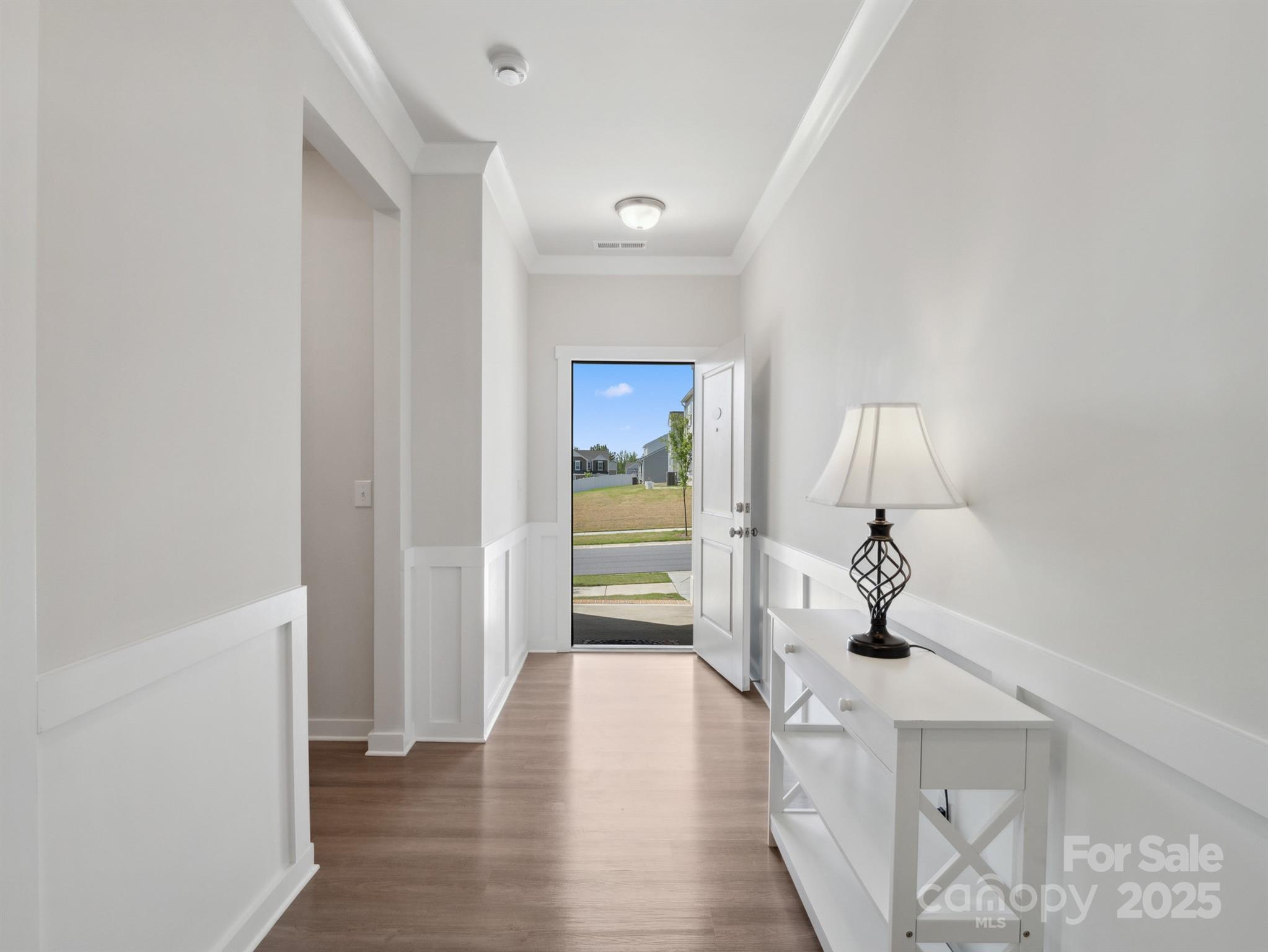 1045 Cavalier Lane