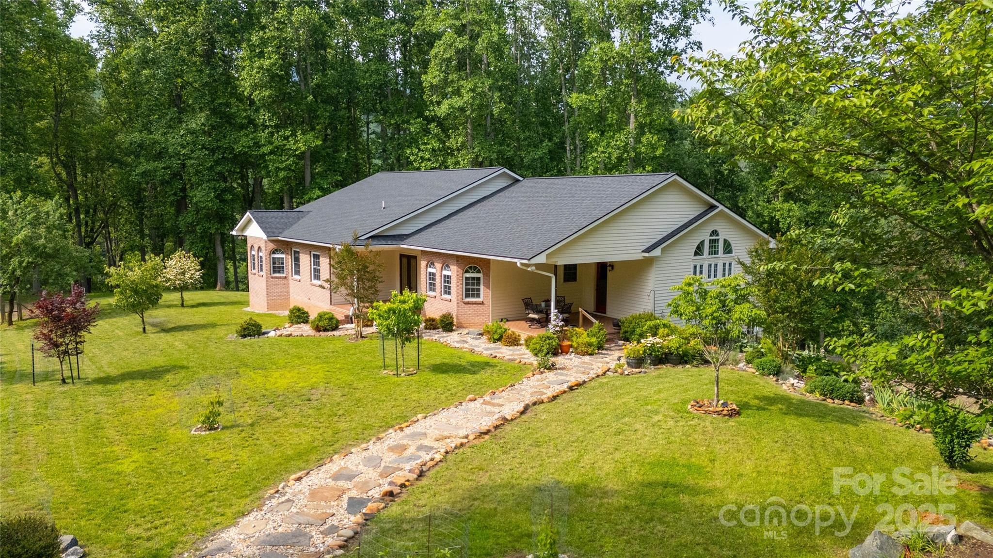 12 Riverview Drive