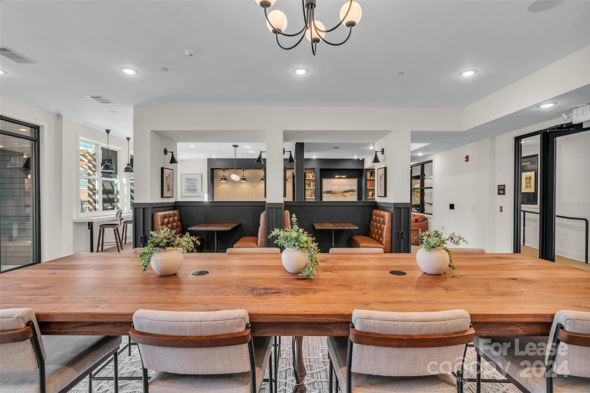 Charlotte, North Carolina 28262, United States, 2 Bedrooms Bedrooms, ,2 BathroomsBathrooms,Residential,Active,60291