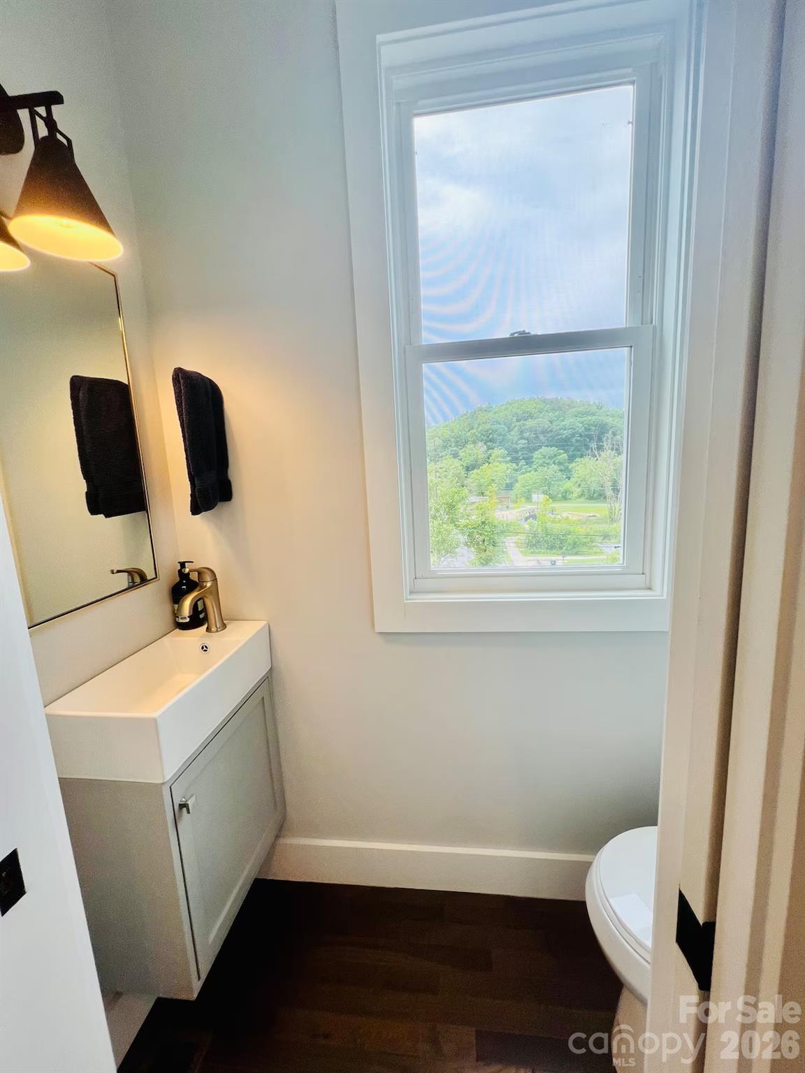 Woodfin Land Company - Residential Income