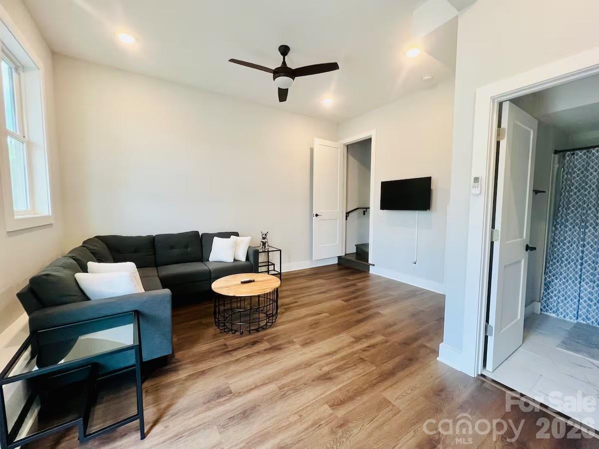 Woodfin Land Company - Residential Income