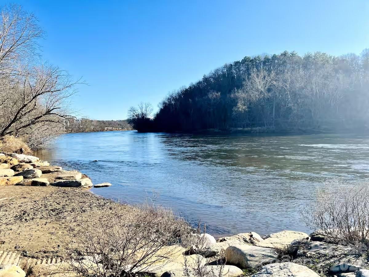 Woodfin Land Company - Residential Income